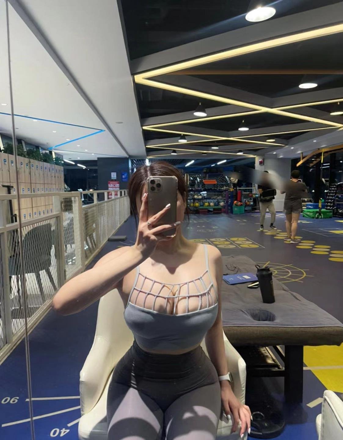 �ձ�һ������Ƶ����
